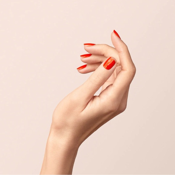 Manicurist ‘Green’ Nail Polish: Coral Reef - Picture 8 of 8